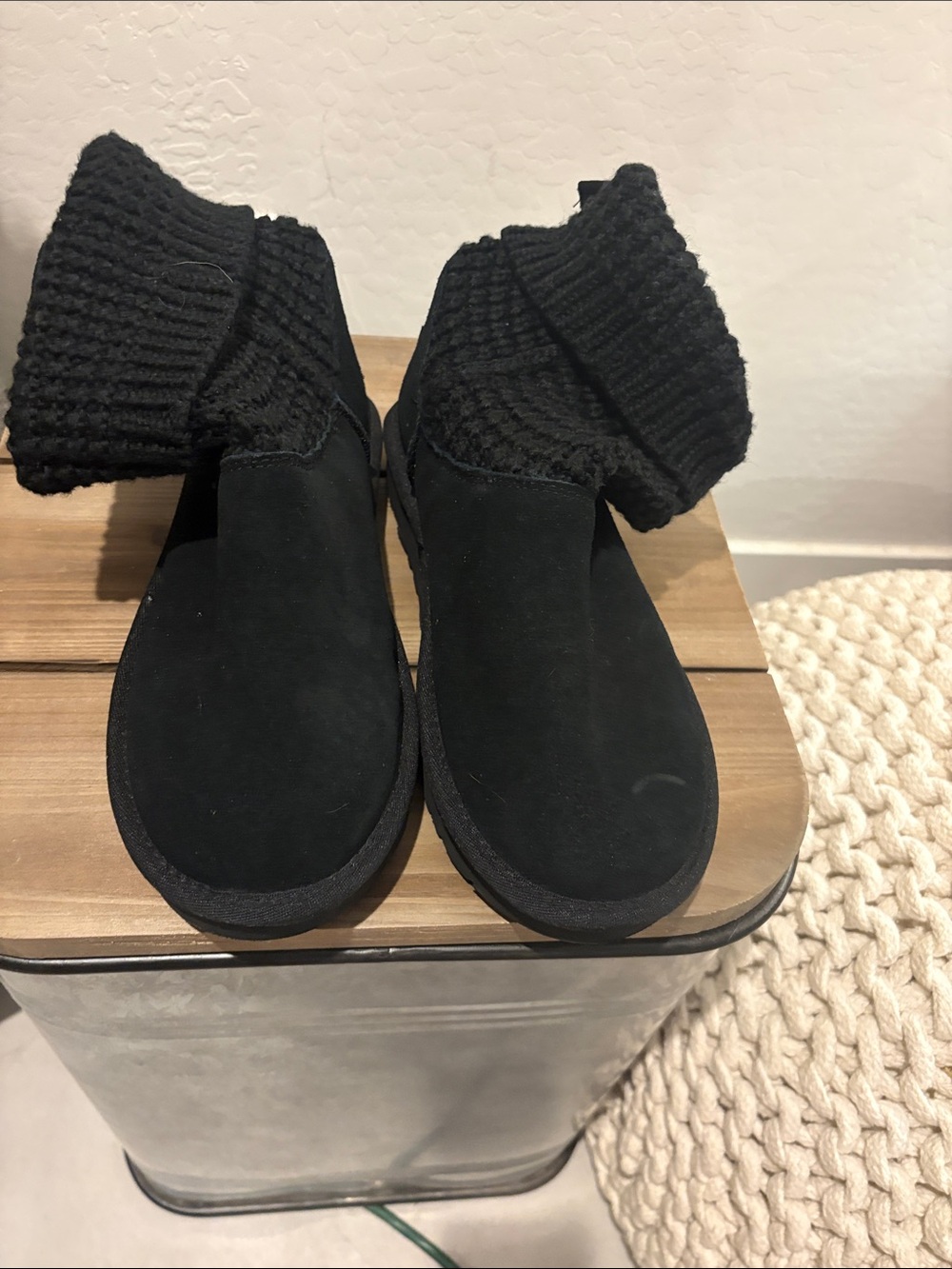 Cozy Knit Cuff Black Women's Boots
